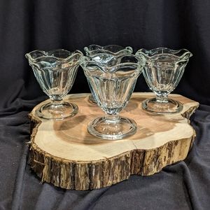 Set of 4 Sundae/Ice Cream Glasses